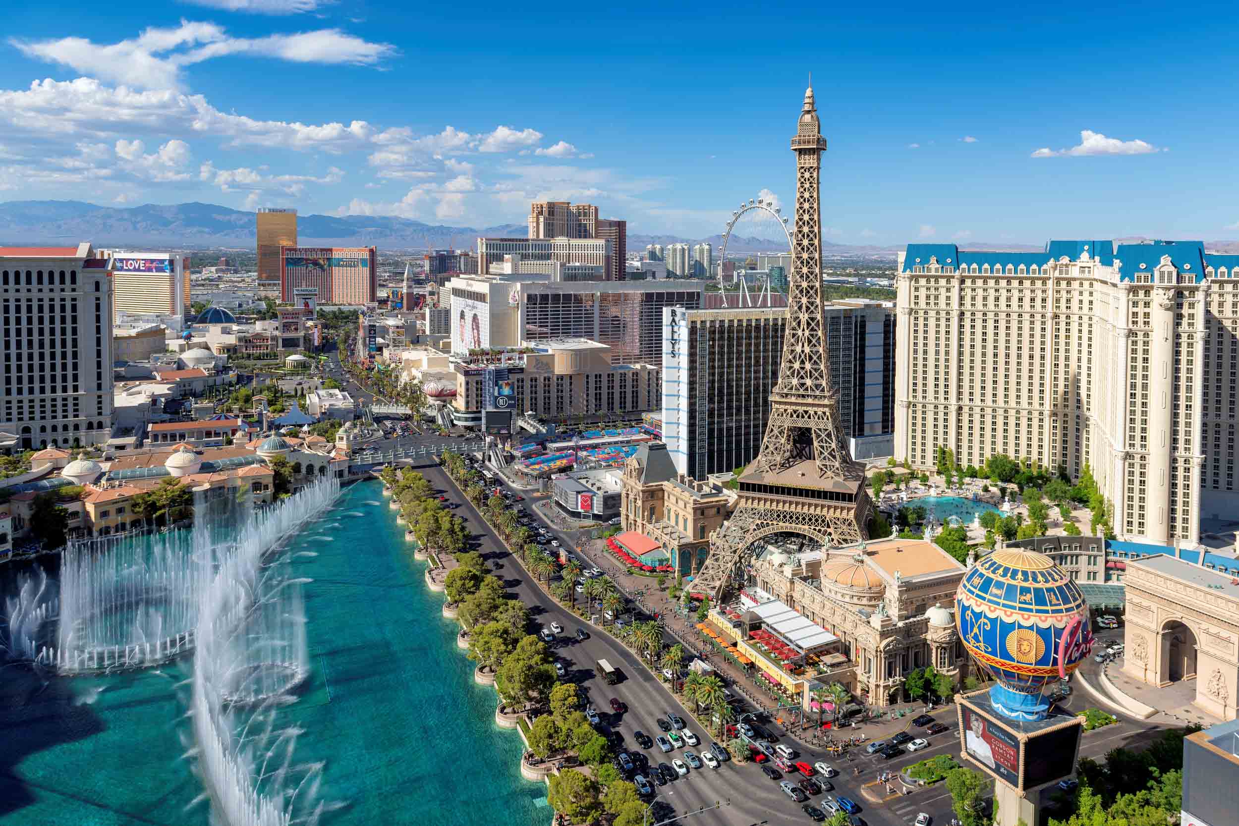 las vegas strip in the daytime